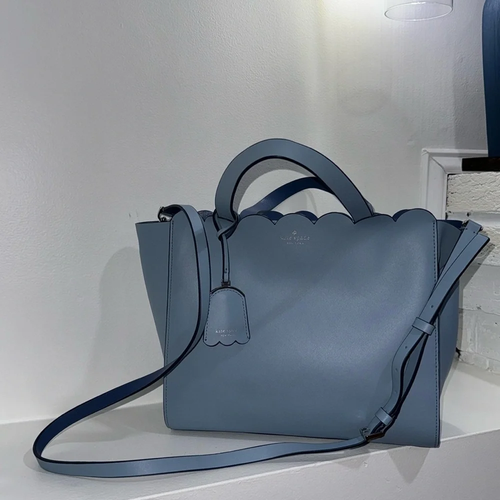 Purse - Picture 1 of 8